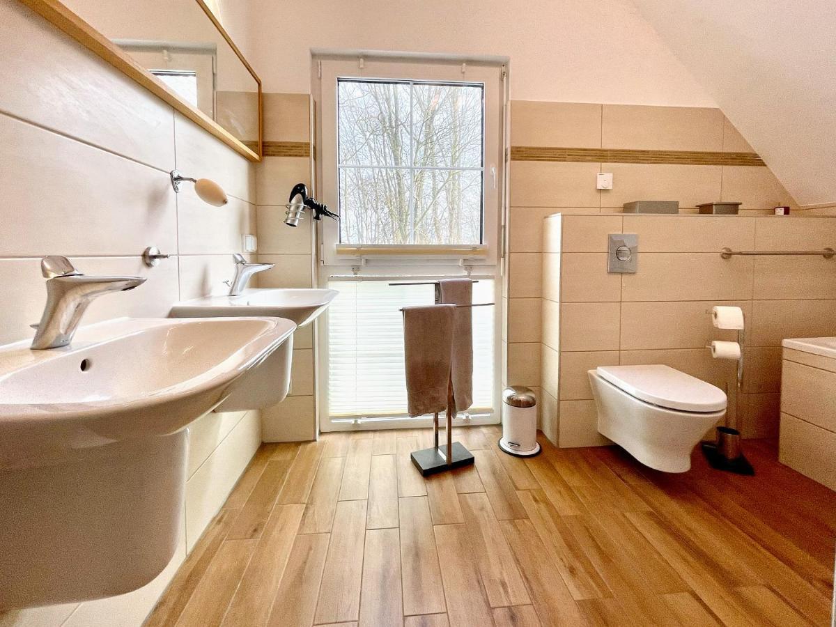 Fleesentraum Seevilla Kormoran - Direkt Am Fleesensee - Familien Und Aktivurlauber - Whirlpool Sauna Garten Nintendo - Sup Kanu Kajak Inklusive Goehren-Lebbin Exterior photo